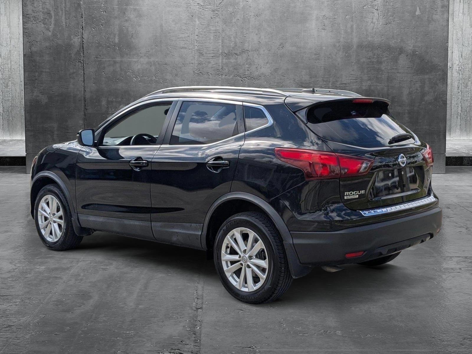 2018 Nissan Rogue Sport Vehicle Photo in PEMBROKE PINES, FL 33024-6534