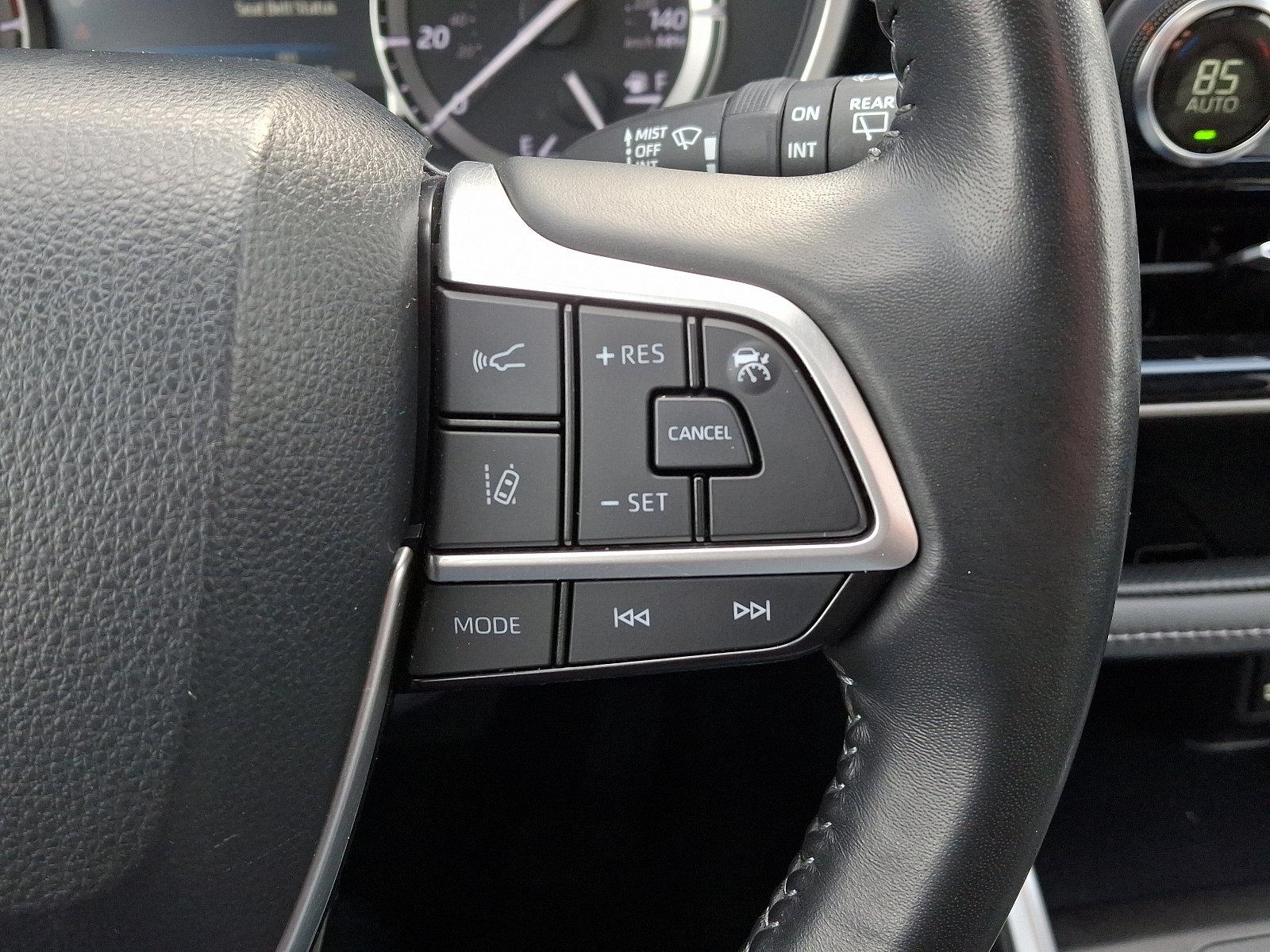 2022 Toyota Highlander Vehicle Photo in Harrisburg, PA 17111