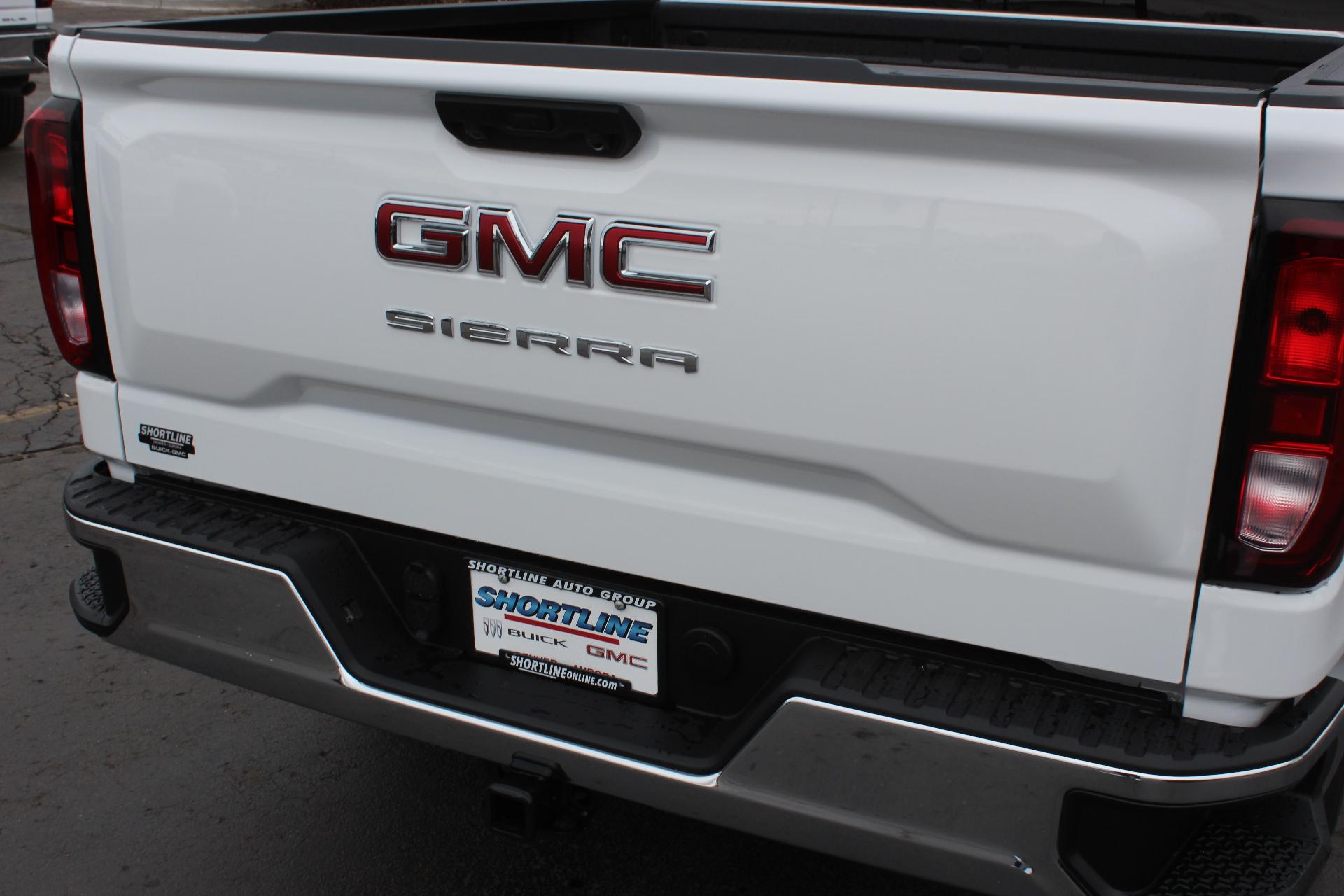 2025 GMC Sierra 1500 Vehicle Photo in AURORA, CO 80012-4011