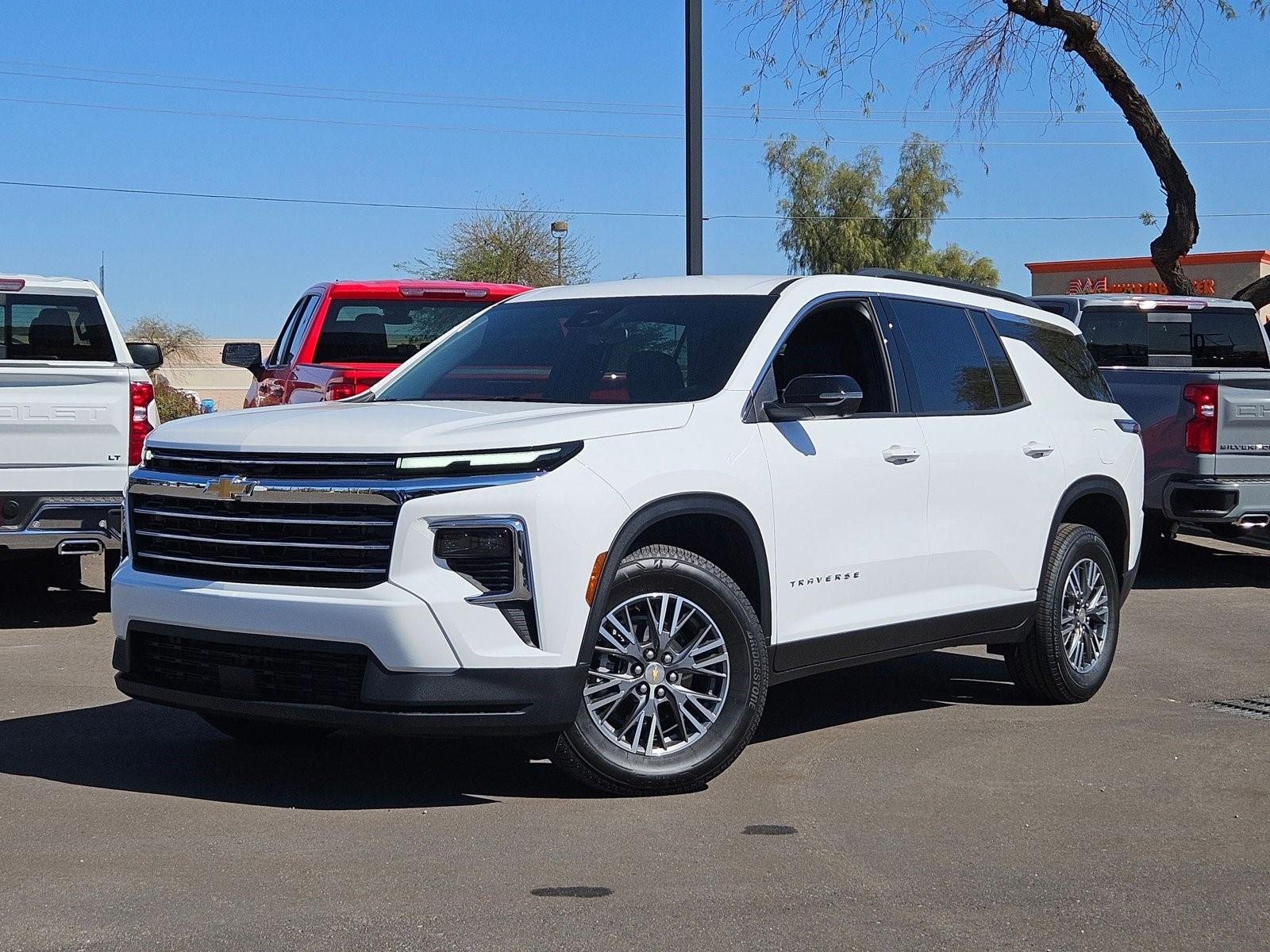 2025 Chevrolet Traverse Vehicle Photo in PEORIA, AZ 85382-3715