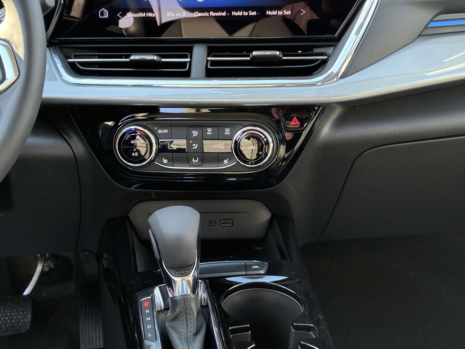 2025 Chevrolet Trax Vehicle Photo in LOS ANGELES, CA 90007-3794
