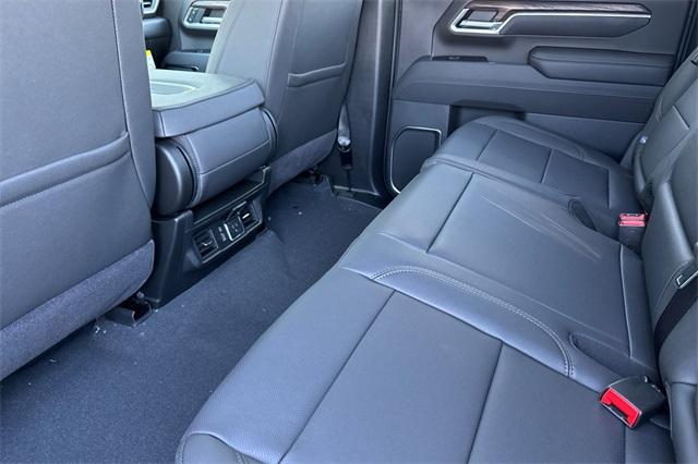 2025 GMC Sierra 2500 HD Vehicle Photo in ELK GROVE, CA 95757-8703