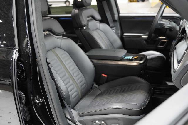 2023 Rivian R1S Vehicle Photo in GRAPEVINE, TX 76051