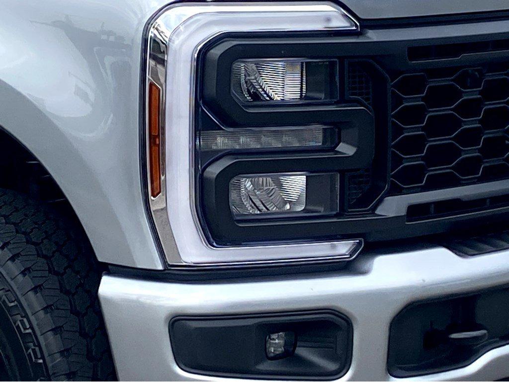 2024 Ford Super Duty F-250 SRW Vehicle Photo in SAVANNAH, GA 31406-4513