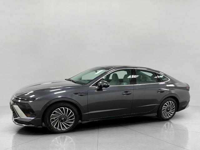 2024 Hyundai SONATA Hybrid Vehicle Photo in Appleton, WI 54913