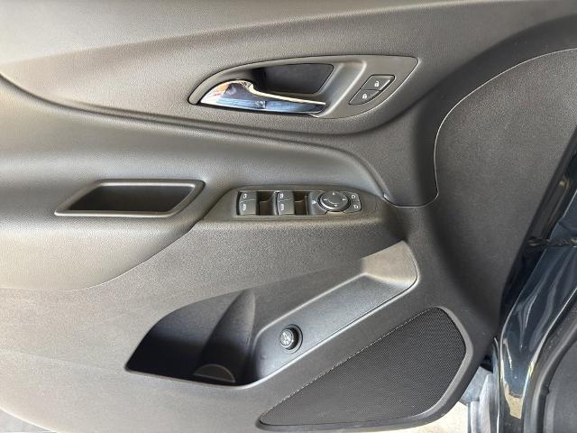 2023 Chevrolet Equinox Vehicle Photo in MANHATTAN, KS 66502-5036