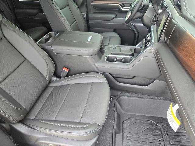 2025 GMC Sierra 2500 HD Vehicle Photo in DALLAS, TX 75209-3016