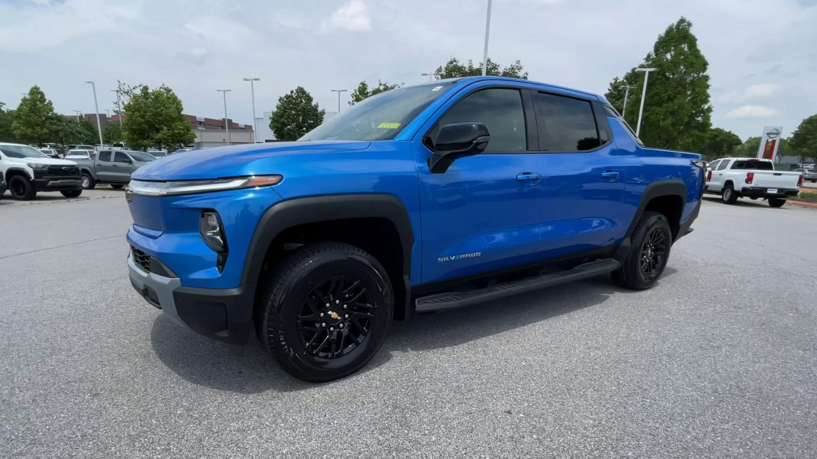 2025 Chevrolet Silverado EV Vehicle Photo in BENTONVILLE, AR 72712-4322