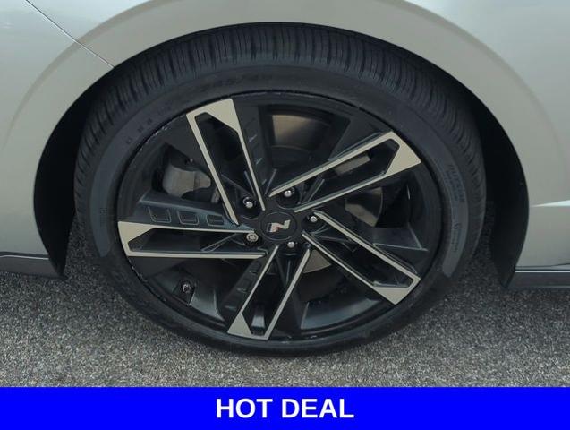 2024 Hyundai SONATA Vehicle Photo in Merrillville, IN 46410