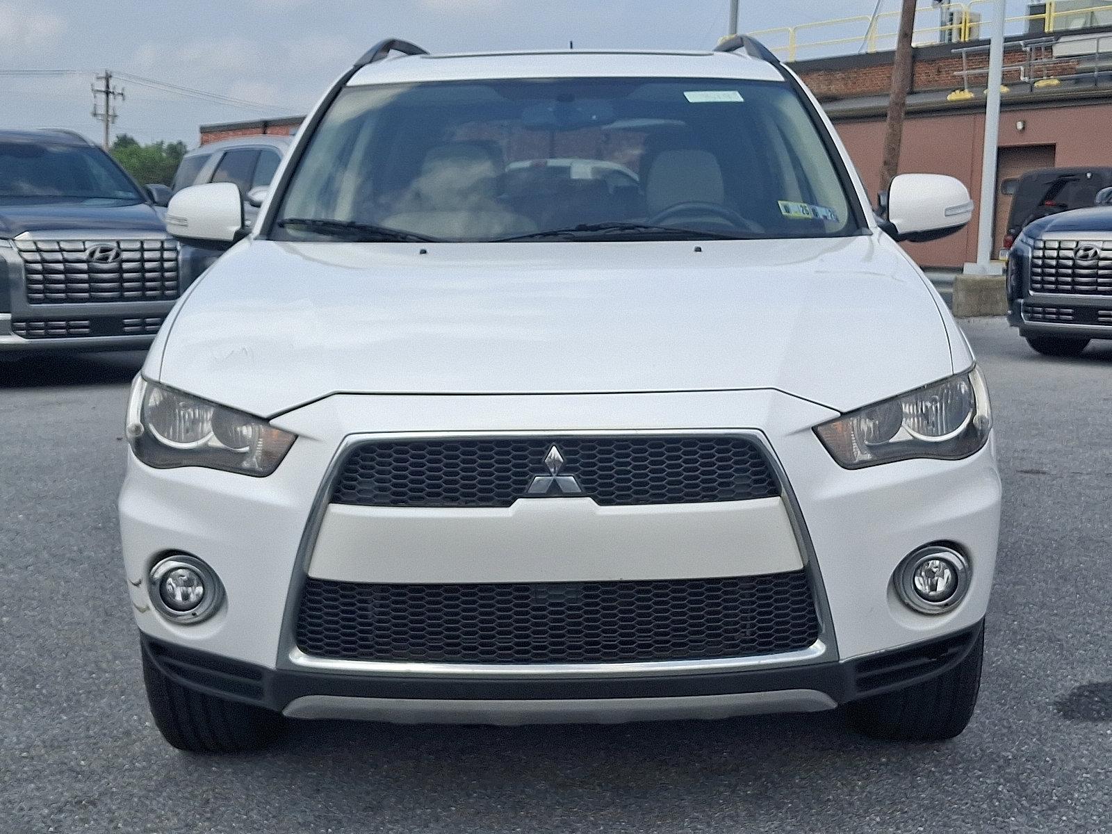 2013 Mitsubishi Outlander Vehicle Photo in Harrisburg, PA 17111