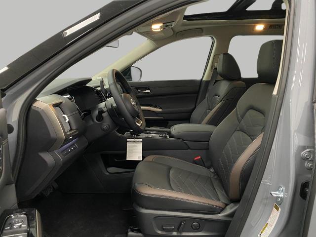 2025 Nissan Pathfinder Vehicle Photo in Appleton, WI 54913