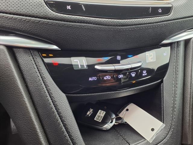 2022 Cadillac XT5 Vehicle Photo in SMITHTOWN, NY 11787-5023
