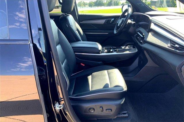 2025 Buick Enclave Vehicle Photo in TOPEKA, KS 66609-0000