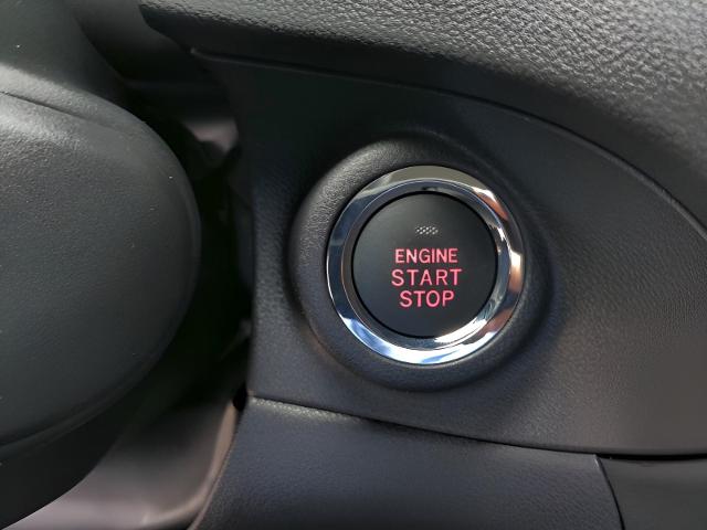 2025 Subaru Ascent Vehicle Photo in Green Bay, WI 54304