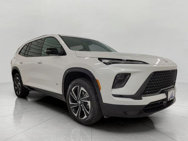 2025 Buick Enclave Vehicle Photo in Neenah, WI 54956