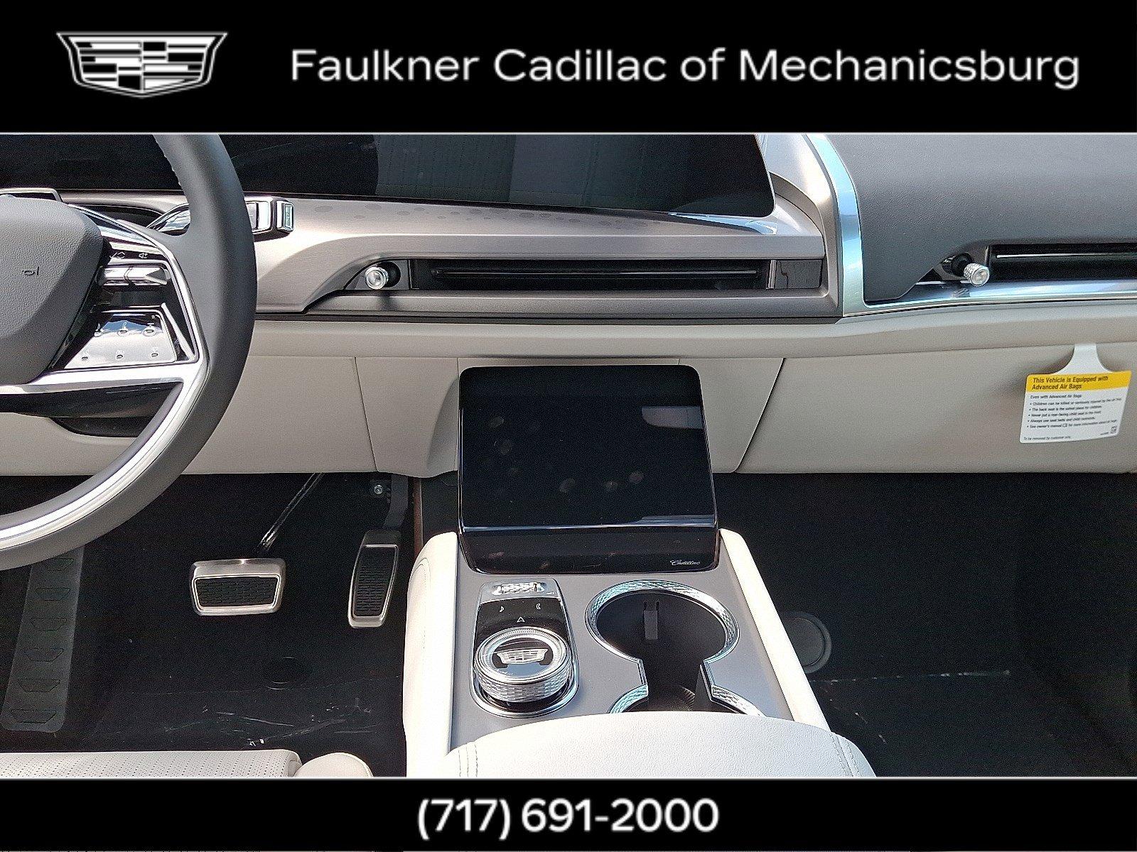 2026 Cadillac VISTIQ Vehicle Photo in MECHANICSBURG, PA 17050-1707
