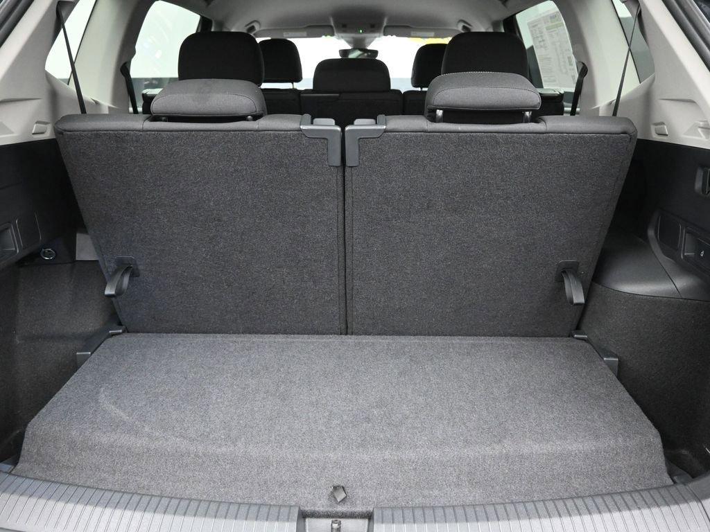 2024 Volkswagen Tiguan Vehicle Photo in Marion, IA 52302