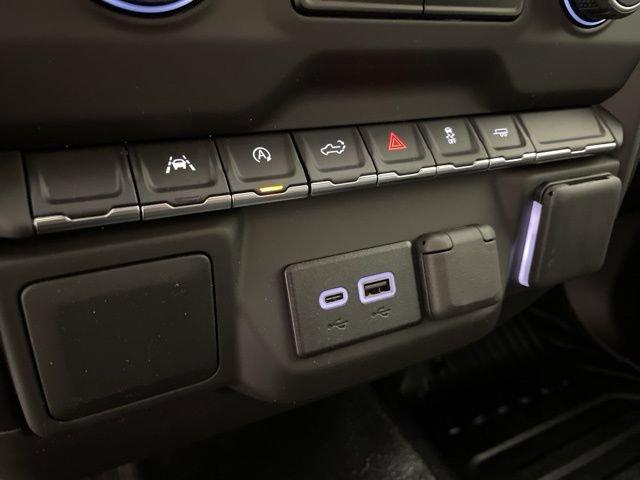 2025 Chevrolet Silverado 1500 Vehicle Photo in PHOENIX, AZ 85014-3381