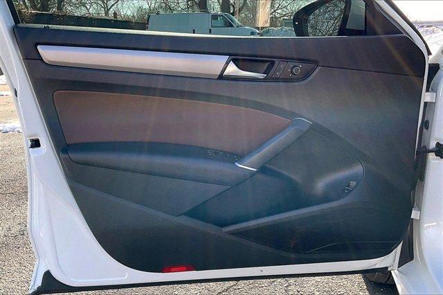 2022 Volkswagen Passat Vehicle Photo in INDEPENDENCE, MO 64055-1314