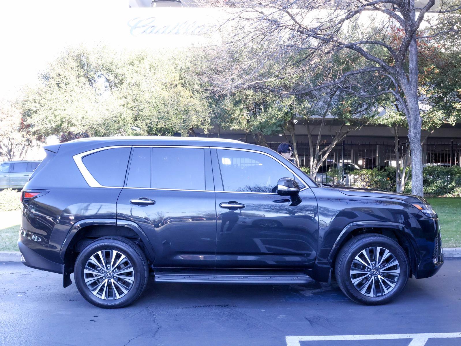 2024 Lexus LX 600 Vehicle Photo in DALLAS, TX 75209-3095