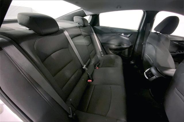 2022 Chevrolet Malibu Vehicle Photo in Lees Summit, MO 64086