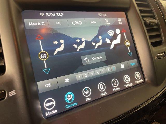 2022 Chrysler 300 Vehicle Photo in PHOENIX, AZ 85014-3381