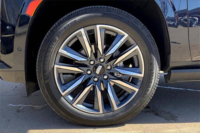 2023 Cadillac Escalade Vehicle Photo in KANSAS CITY, MO 64114-4545