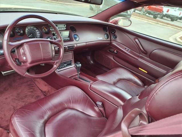 1995 Buick Riviera Vehicle Photo in HENDERSON, NC 27536-2966