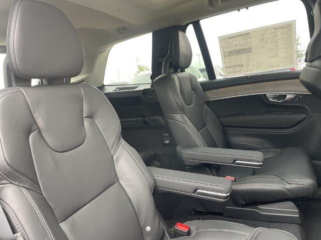 2025 Volvo XC90 Vehicle Photo in Grapevine, TX 76051