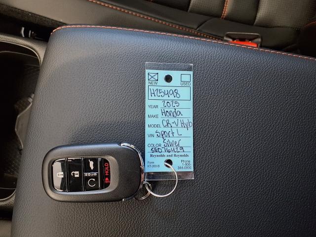 2025 Honda CR-V Hybrid Vehicle Photo in Oshkosh, WI 54904