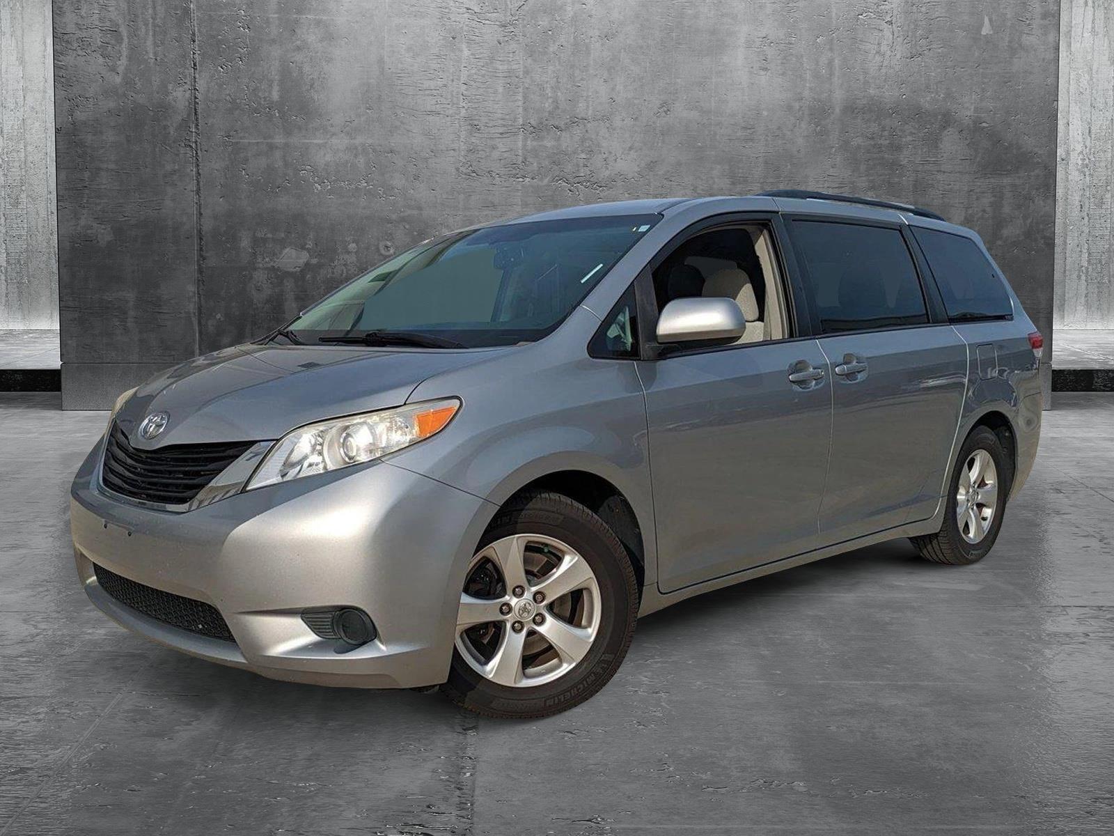 2013 Toyota Sienna Vehicle Photo in Winter Park, FL 32792