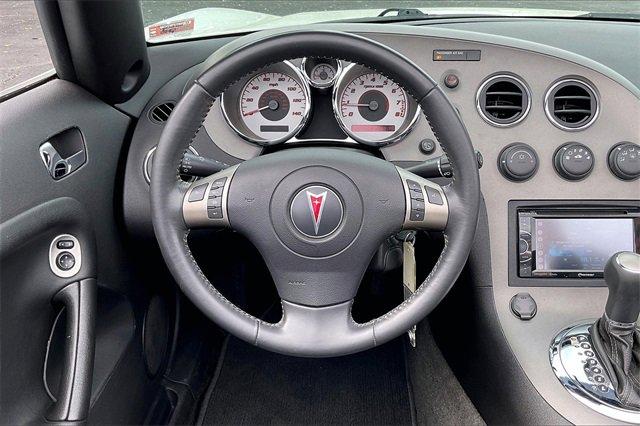 2007 Pontiac Solstice Vehicle Photo in INDEPENDENCE, MO 64055-1314
