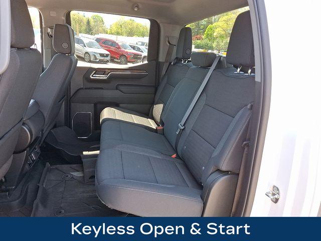 2023 Chevrolet Silverado 1500 Vehicle Photo in DANBURY, CT 06810-5034