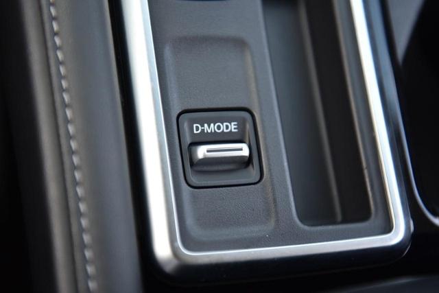2023 Nissan Pathfinder Vehicle Photo in Ballwin, MO 63011