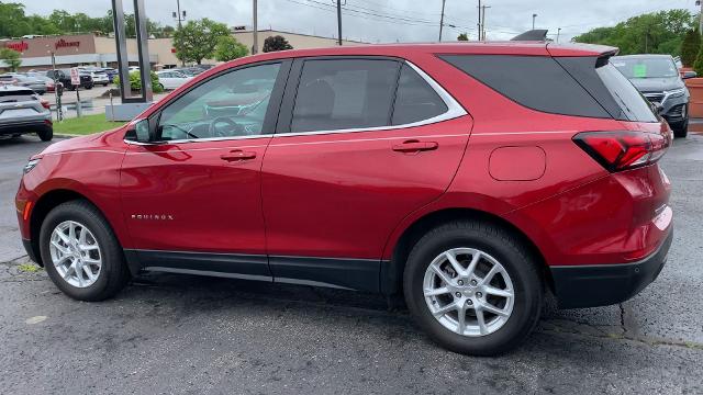 2022 Chevrolet Equinox Vehicle Photo in MOON TOWNSHIP, PA 15108-2571