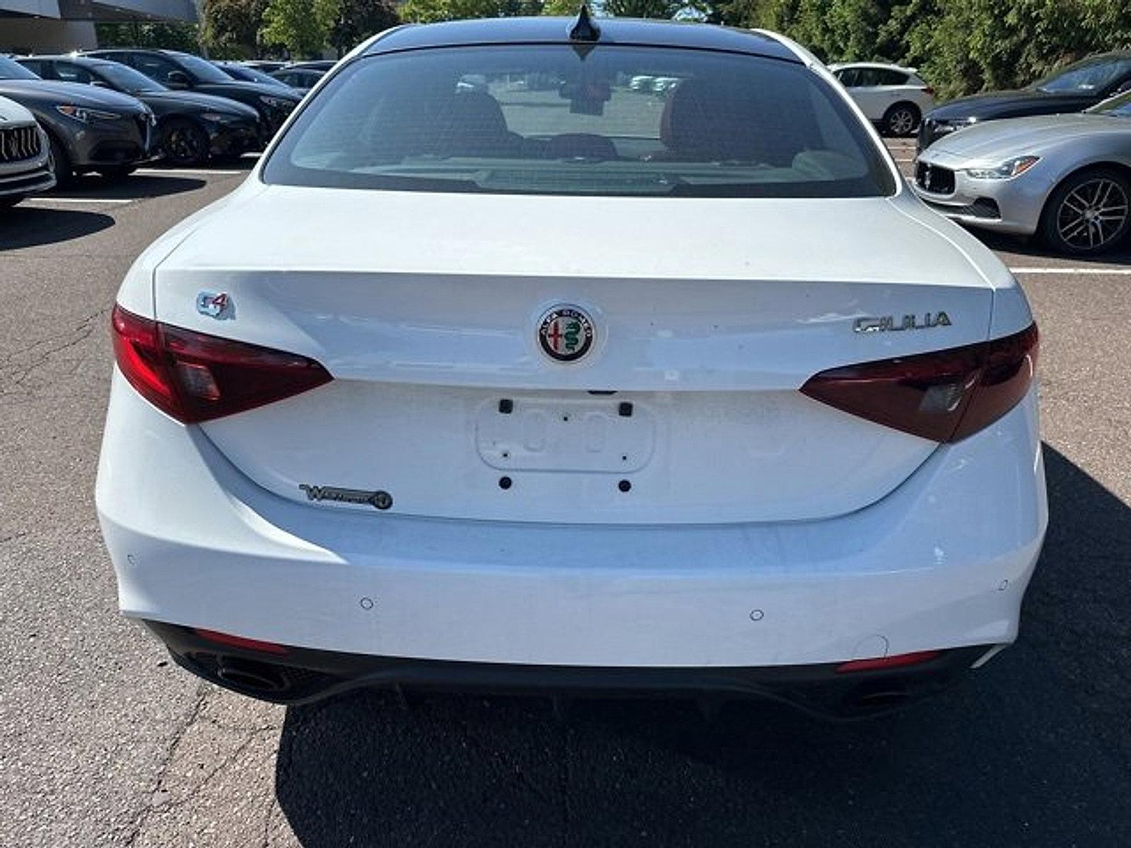 2022 Alfa Romeo Giulia Vehicle Photo in Willow Grove, PA 19090
