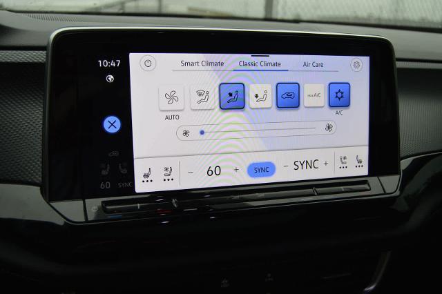 2024 Volkswagen Atlas Cross Sport Vehicle Photo in Houston, TX 77090