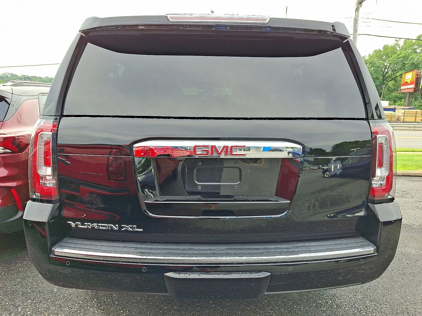 2020 GMC Yukon XL Vehicle Photo in BETHLEHEM, PA 18017-9401