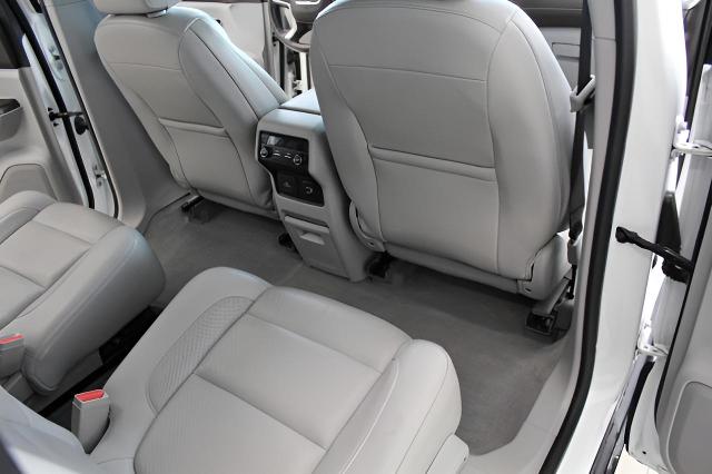 2017 GMC Acadia Vehicle Photo in Green Bay, WI 54304