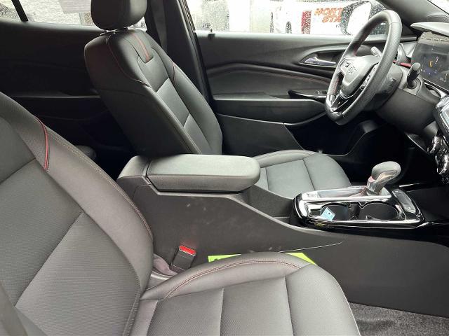2024 Chevrolet Trax Vehicle Photo in PITTSBURGH, PA 15226-1209
