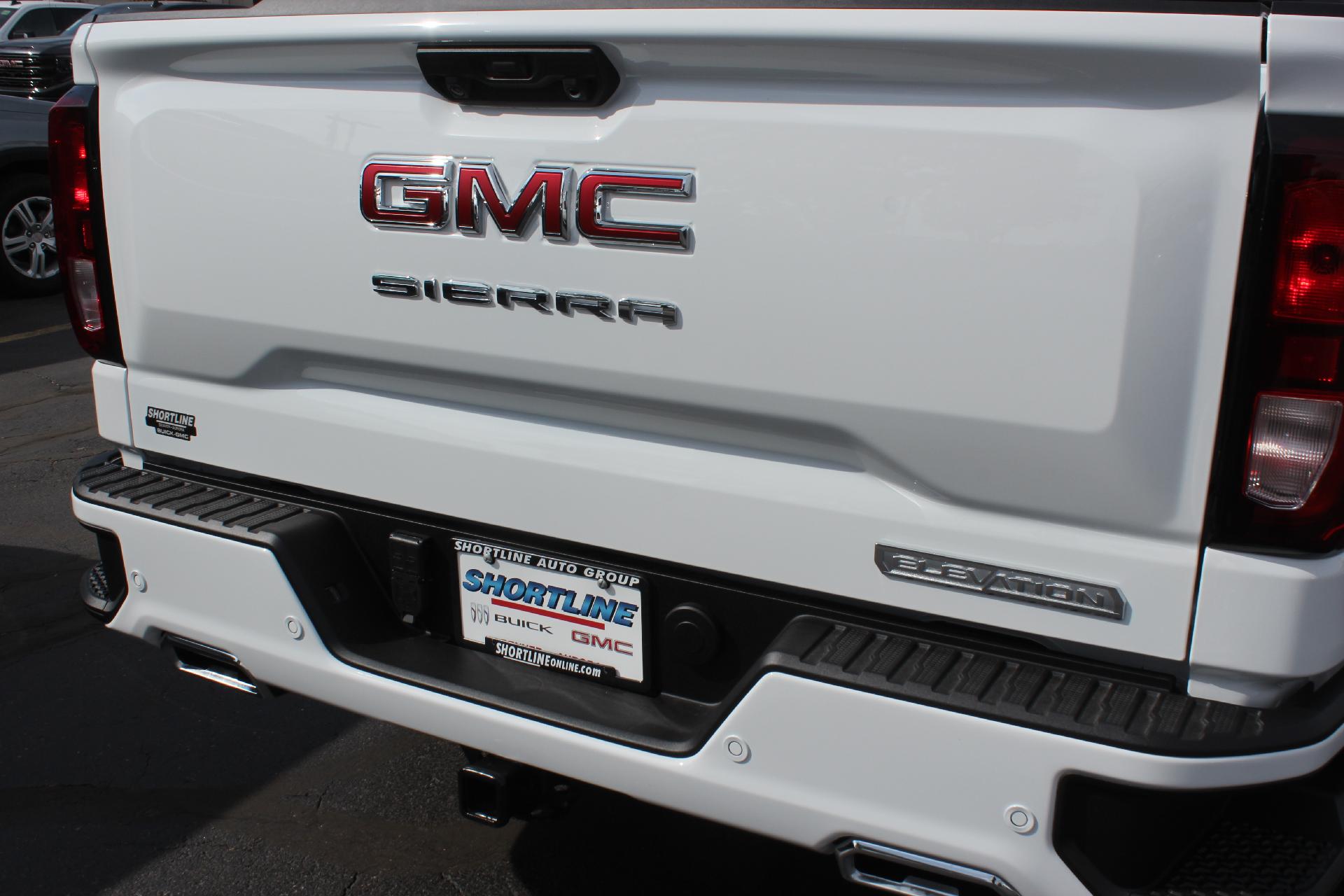 2025 GMC Sierra 1500 Vehicle Photo in AURORA, CO 80012-4011