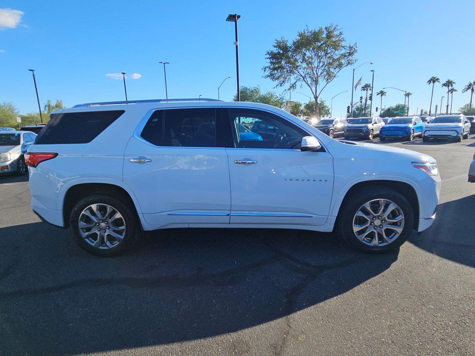 Used 2019 Chevrolet Traverse Premier with VIN 1GNERKKW2KJ112425 for sale in Mesa, AZ