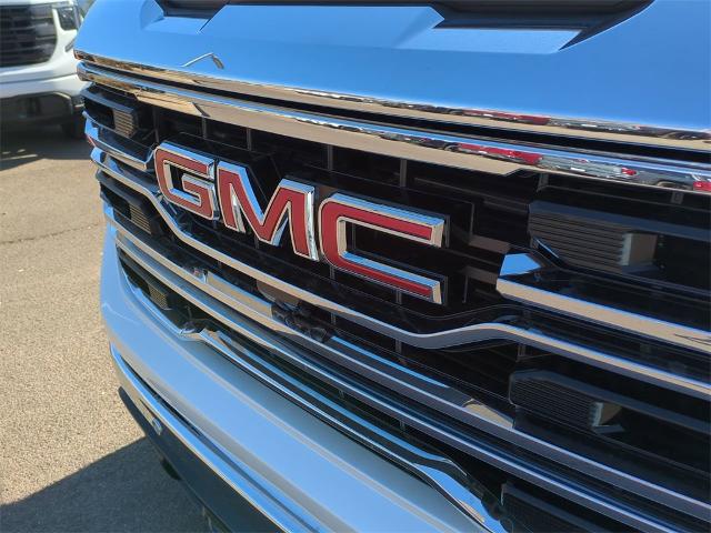 2025 GMC Sierra 1500 Vehicle Photo in GOODYEAR, AZ 85338-1310