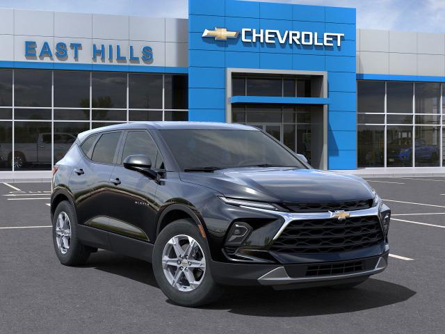 2025 Chevrolet Blazer Vehicle Photo in Roslyn, NY 11576