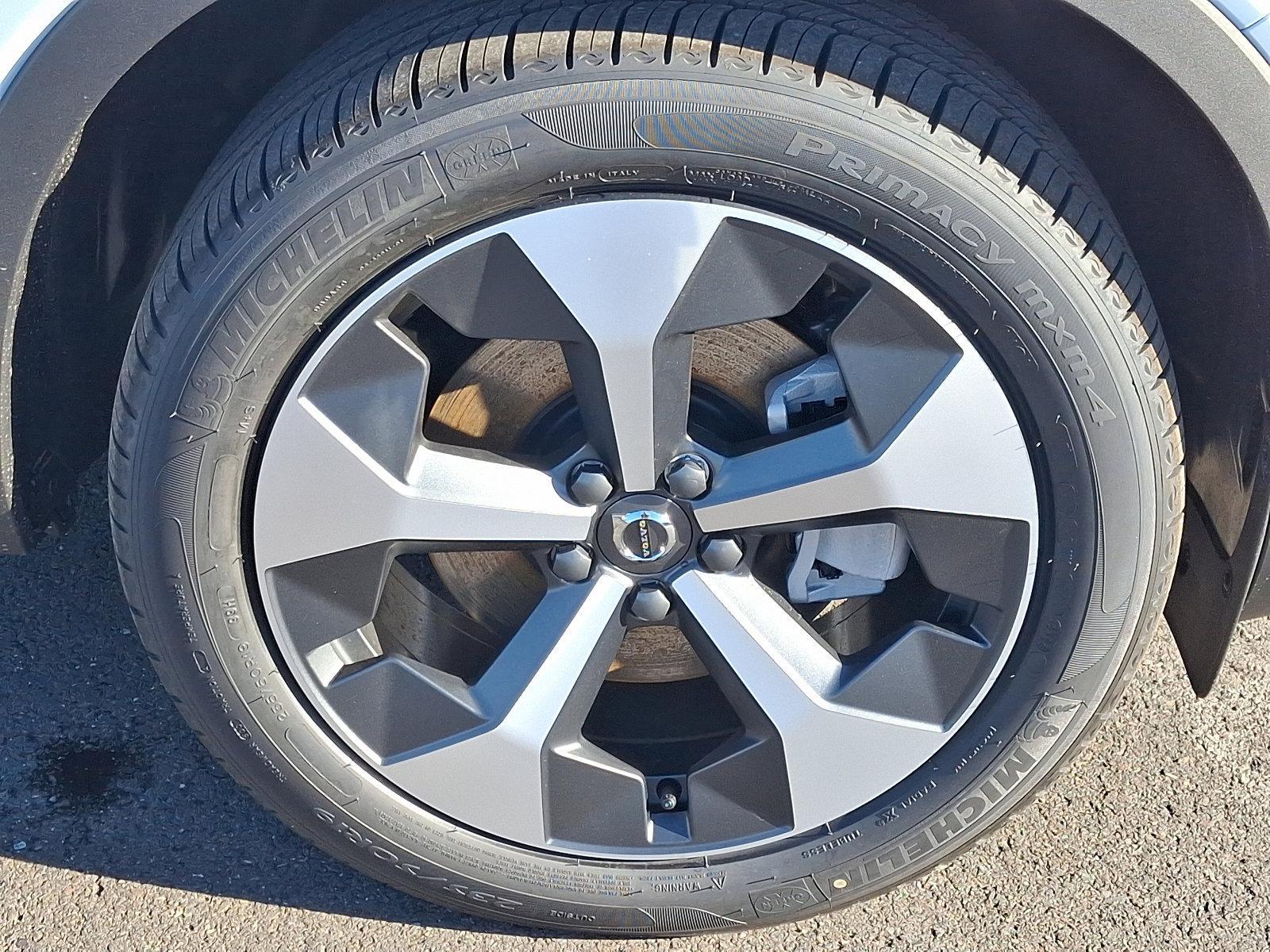 2025 Volvo XC40 Vehicle Photo in Trevose, PA 19053