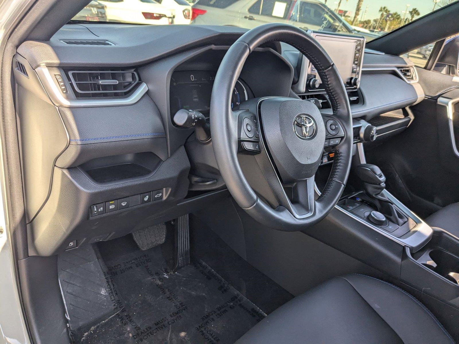 2021 Toyota RAV4 Vehicle Photo in Winter Park, FL 32792