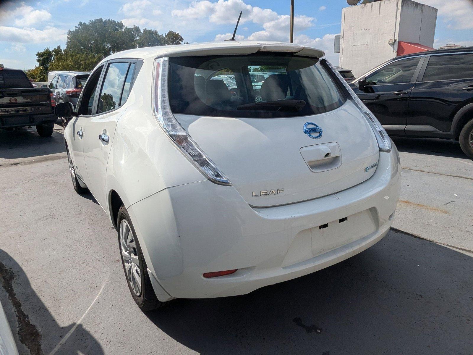 2015 Nissan LEAF Vehicle Photo in Miami, FL 33135