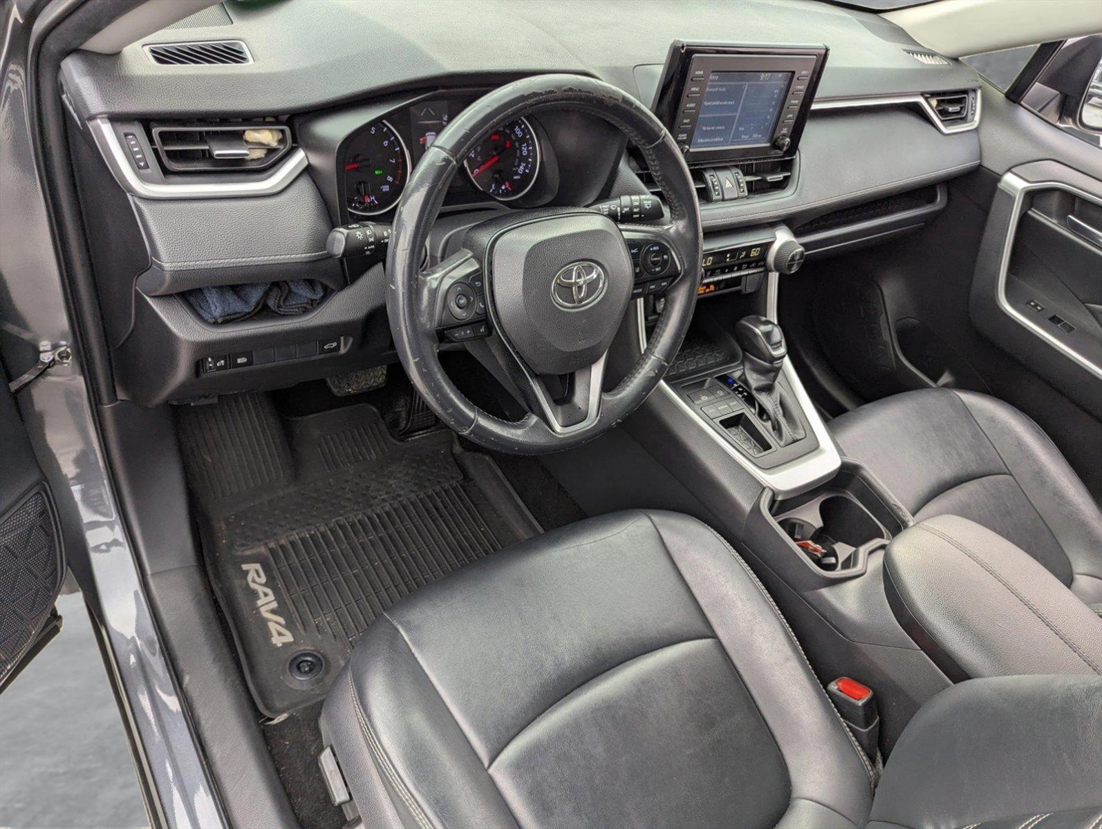 2019 Toyota RAV4 Vehicle Photo in Ft. Myers, FL 33907