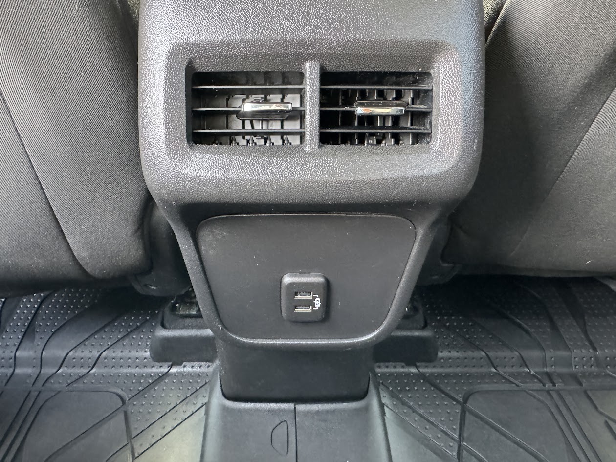 2022 Chevrolet Equinox Vehicle Photo in BOONVILLE, IN 47601-9633