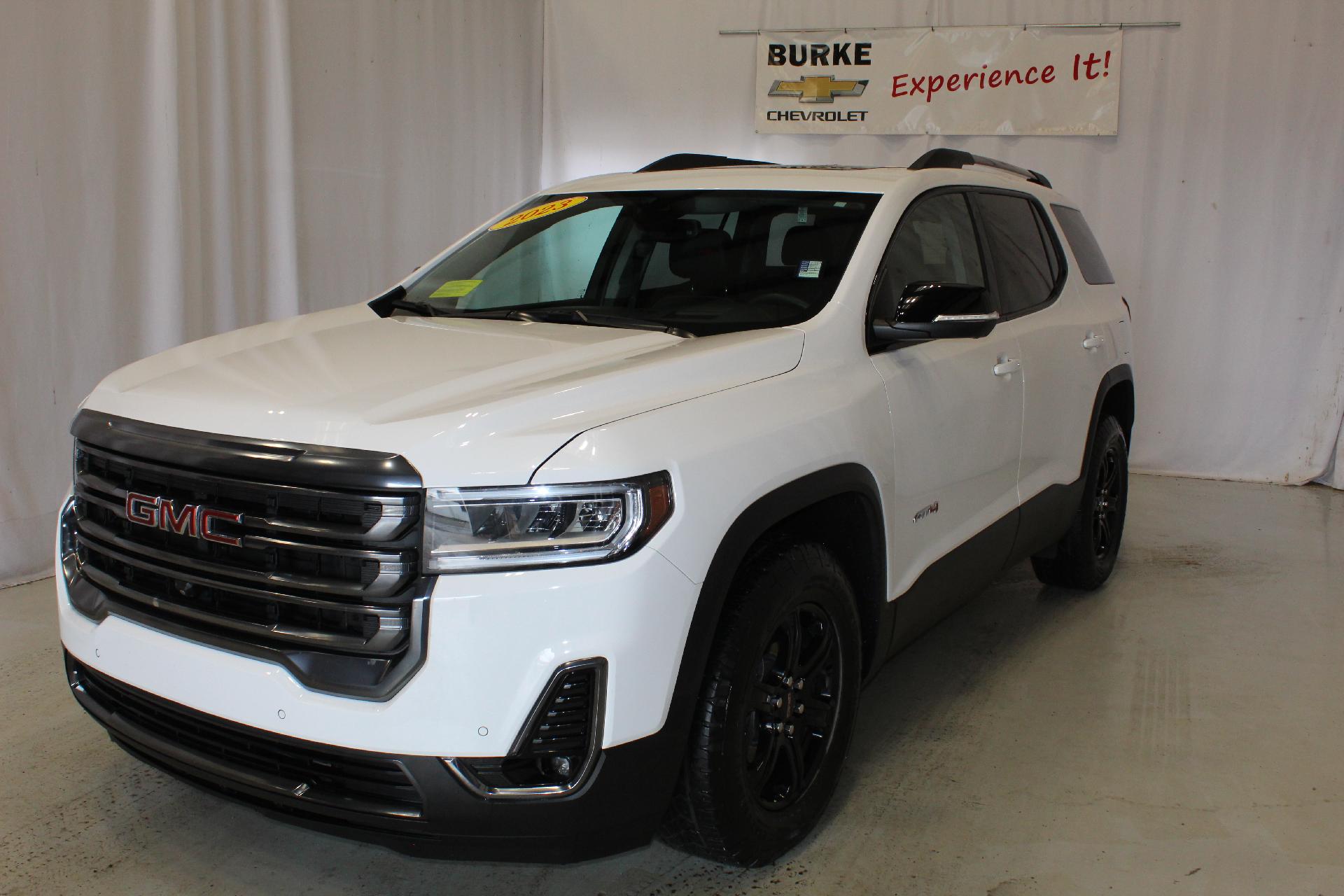 2023 GMC Acadia Vehicle Photo in NORTHAMPTON, MA 01060-1120